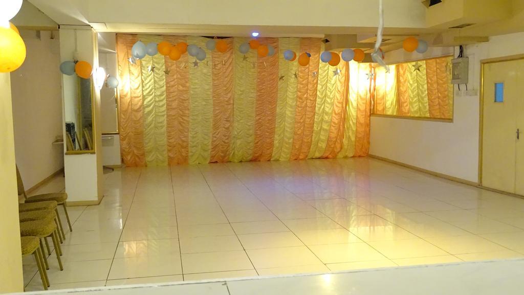 Hypertek Hotel غراند بايَ المظهر الخارجي الصورة